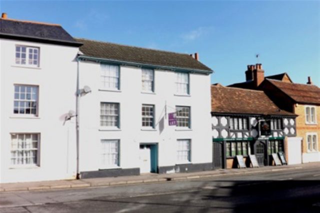 Image of 1 bedroom Studio flat to rent in Wallingford Street Wantage OX12 at Wantage, OX12 8AU